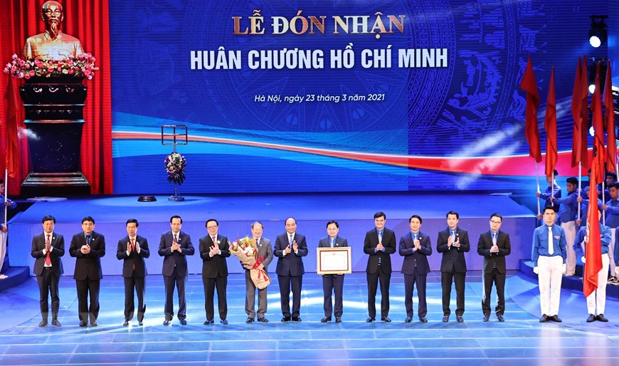 胡志明共青团成立90周年纪念典礼在河内举行